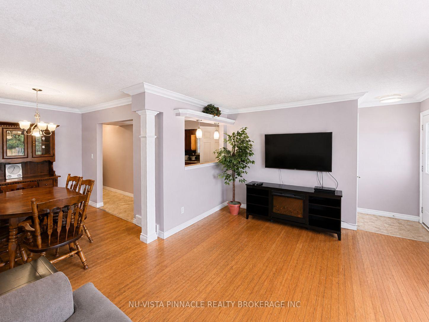 Photo 6 of 15 Gregory Place, St. Thomas — HOMEH