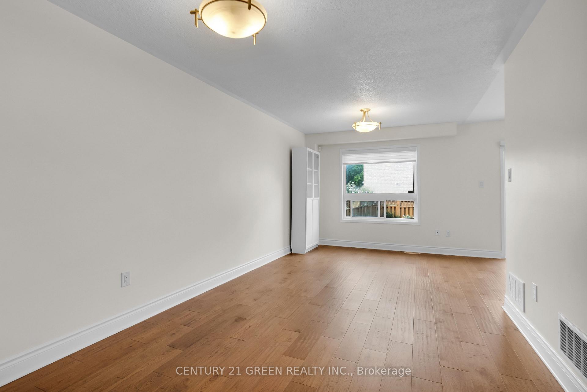 Photo 6 of 3081 Hawktail Crescent, Mississauga, Churchill Meadows — HOMEH