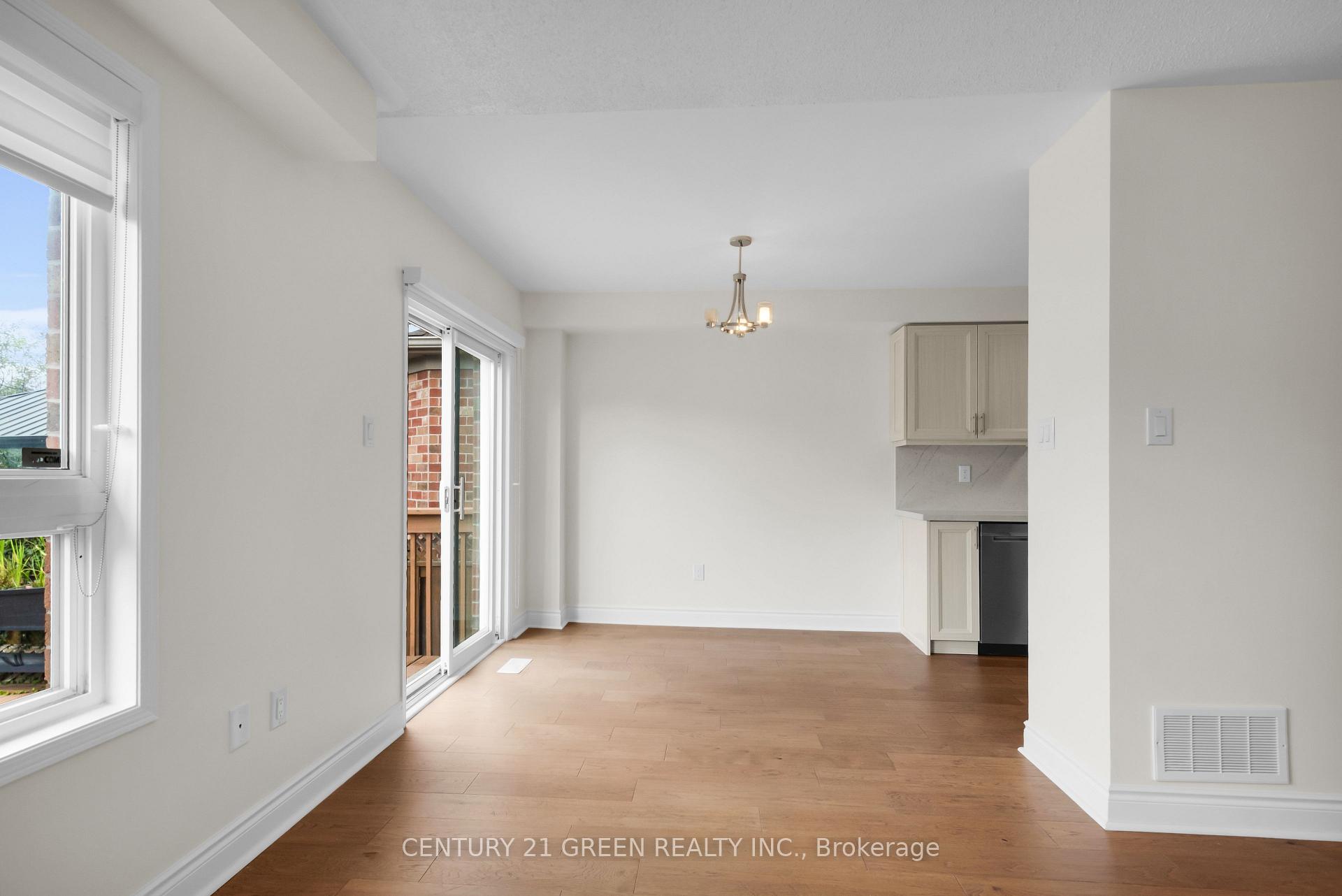 Photo 8 of 3081 Hawktail Crescent, Mississauga, Churchill Meadows — HOMEH