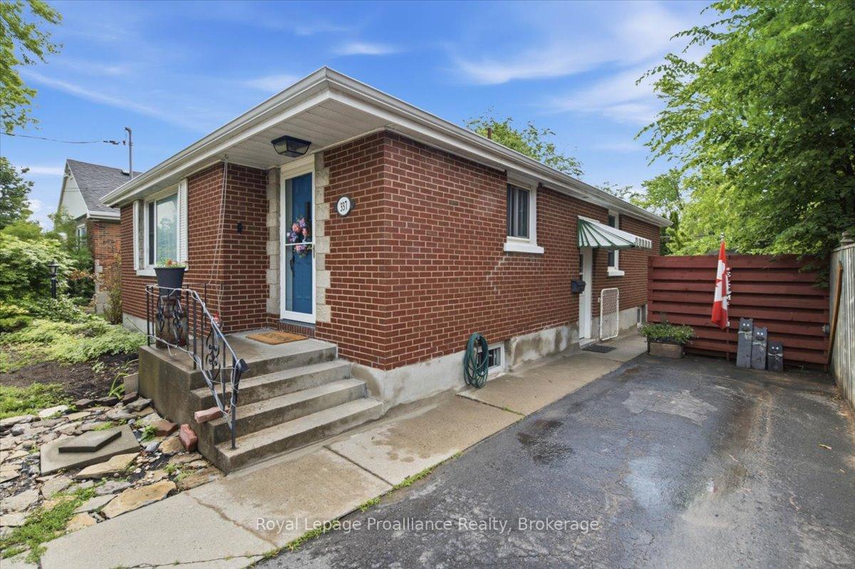 Photo 3 of 337 Bridge Street E, Belleville, Belleville Ward — HOMEH