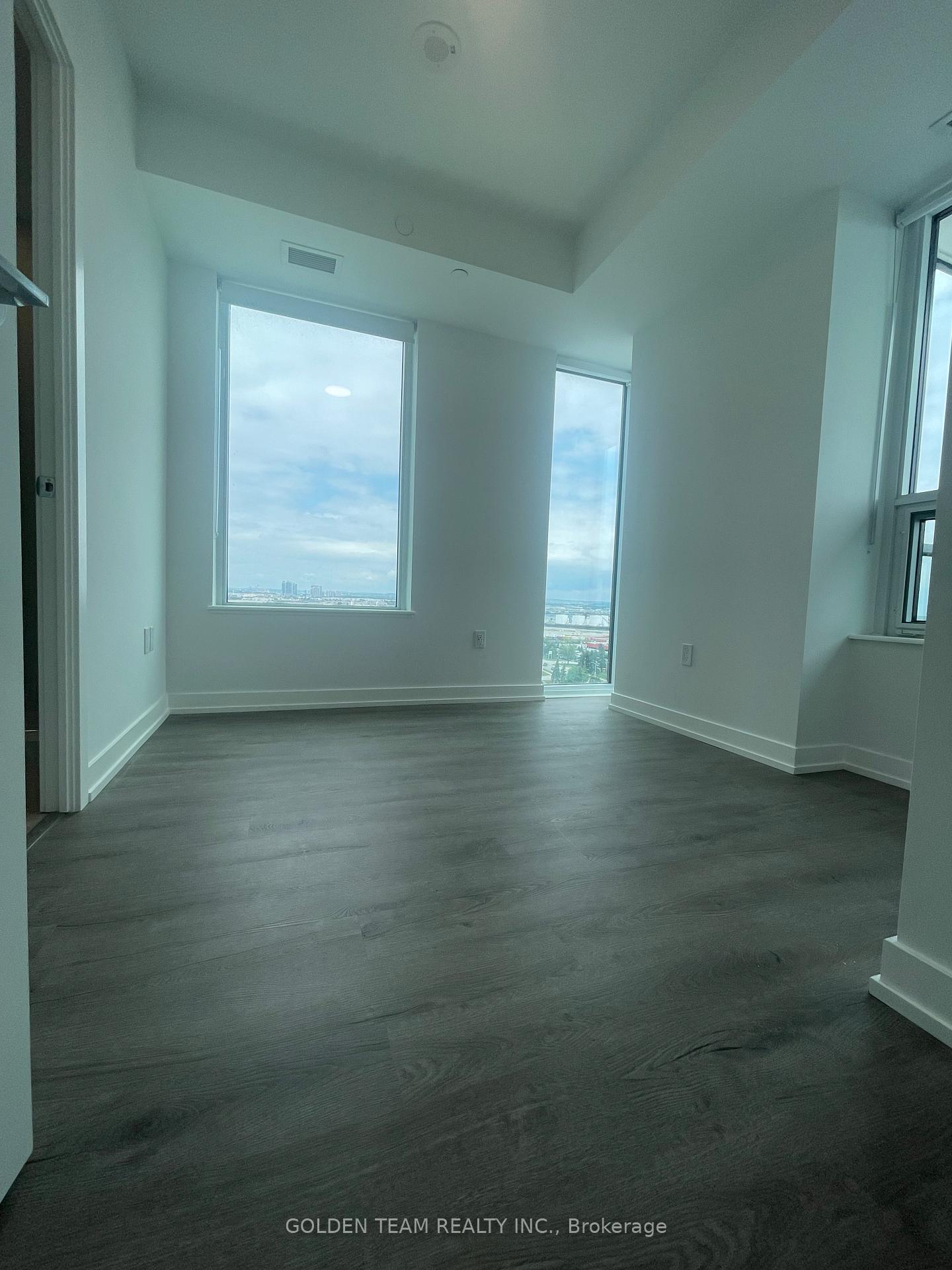 Photo 6 of Unit 1202, 5 Meadowdale Road, Vaughan, Vaughan Corporate Centre — HOMEH