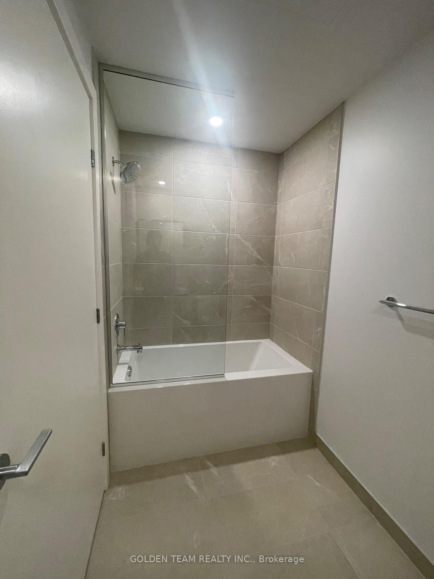 Photo 12 of Unit 1202, 5 Meadowdale Road, Vaughan, Vaughan Corporate Centre — HOMEH