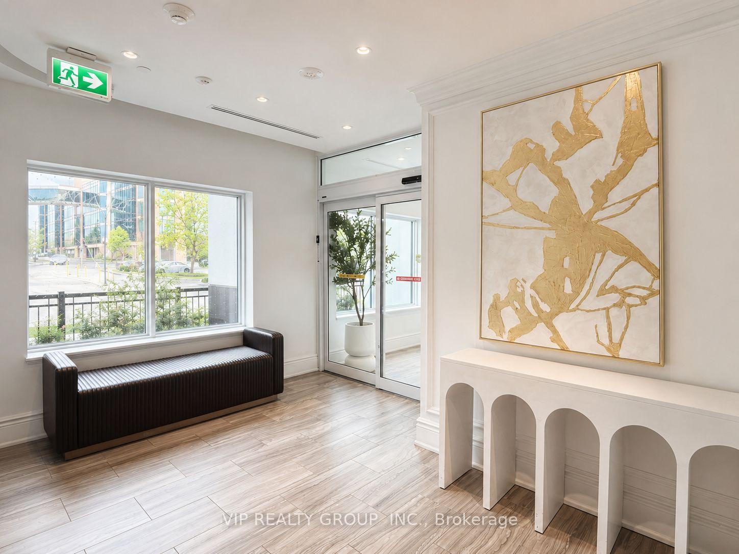 Photo 4 of Unit 816, 9 Clegg Road, Markham, Unionville — HOMEH