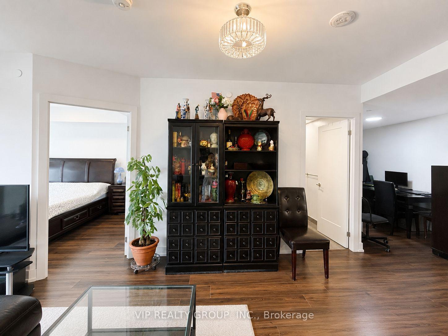 Photo 9 of Unit 816, 9 Clegg Road, Markham, Unionville — HOMEH