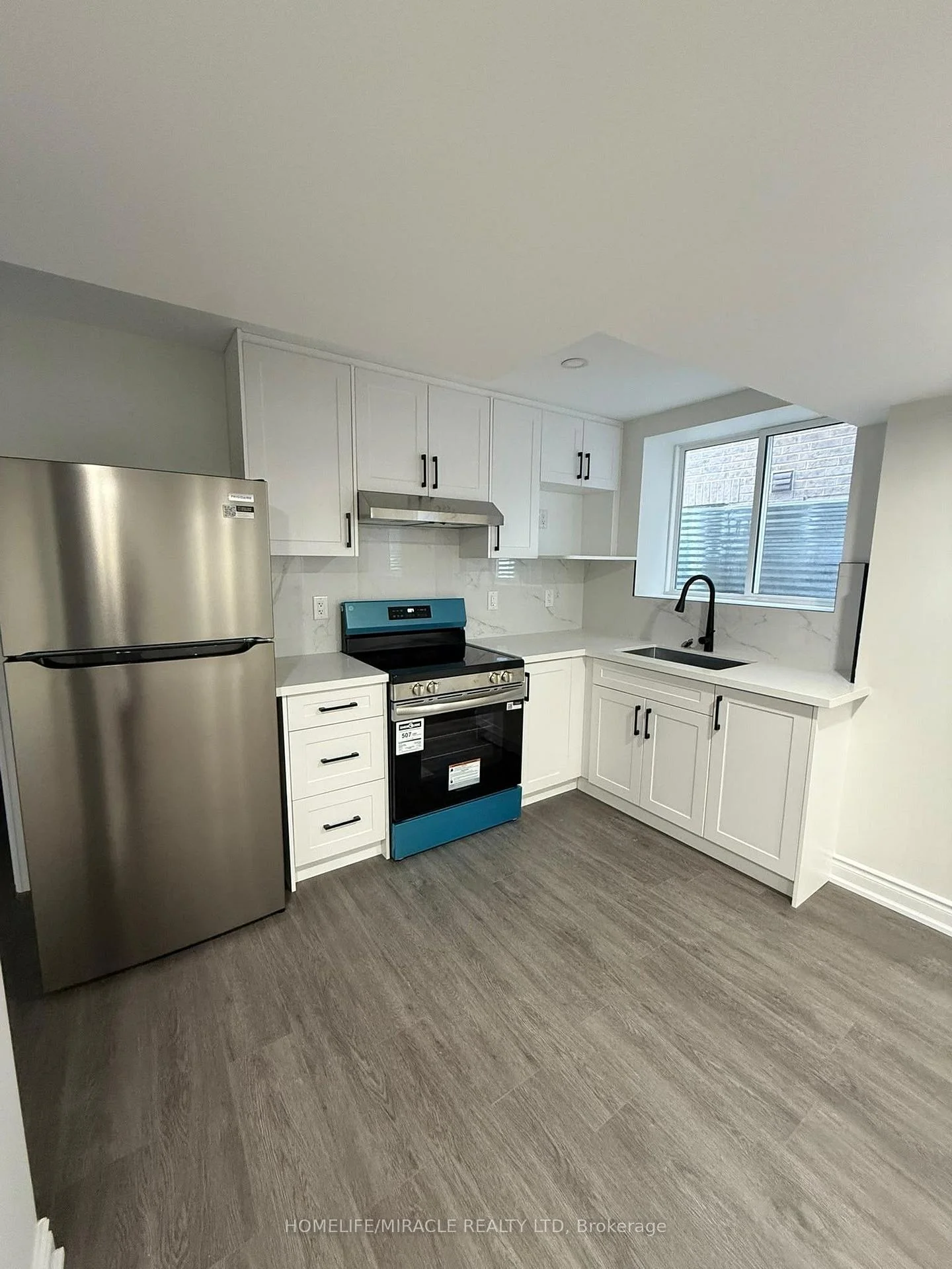 Photo 1 of Unit Bsmt, 24 Phoenix Boulevard, Barrie, Rural Barrie Southeast — HOMEH