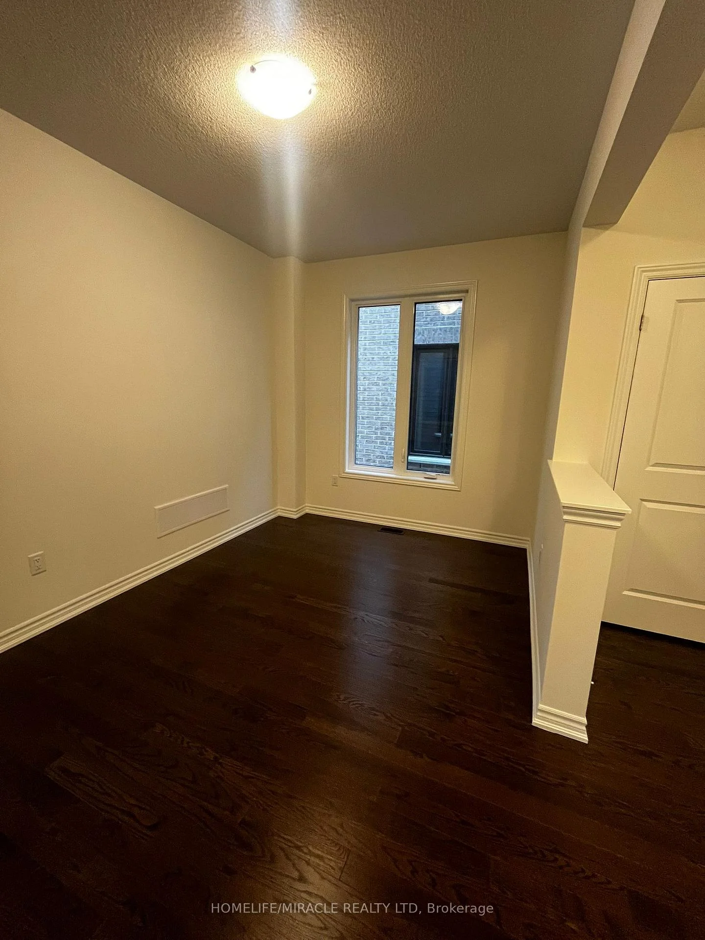 Photo 9 of Unit Bsmt, 24 Phoenix Boulevard, Barrie, Rural Barrie Southeast — HOMEH