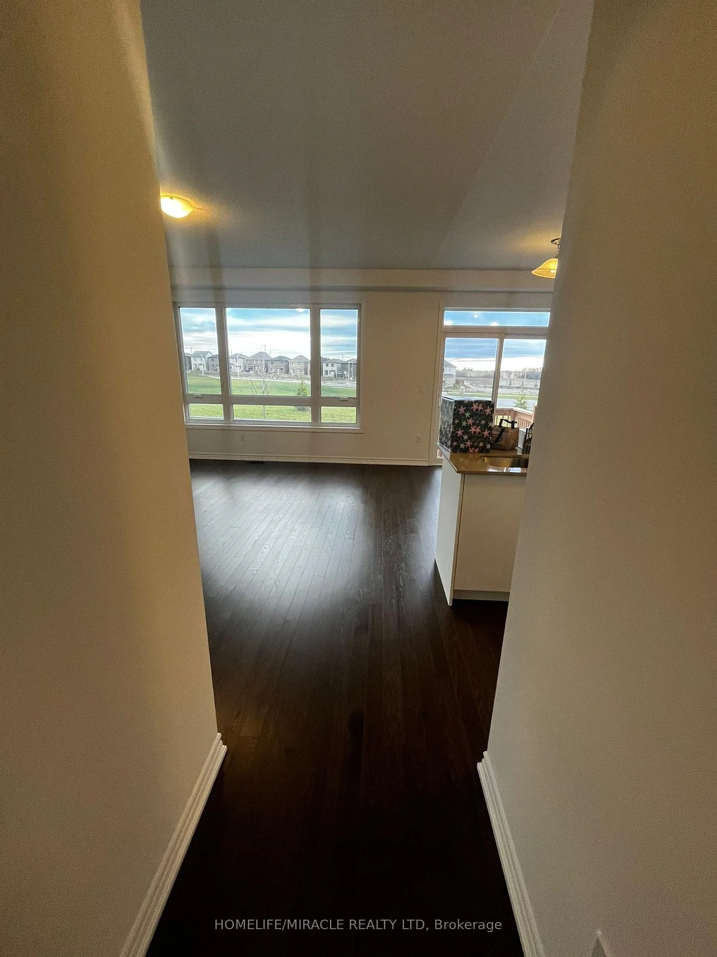 Photo 15 of Unit Bsmt, 24 Phoenix Boulevard, Barrie, Rural Barrie Southeast — HOMEH