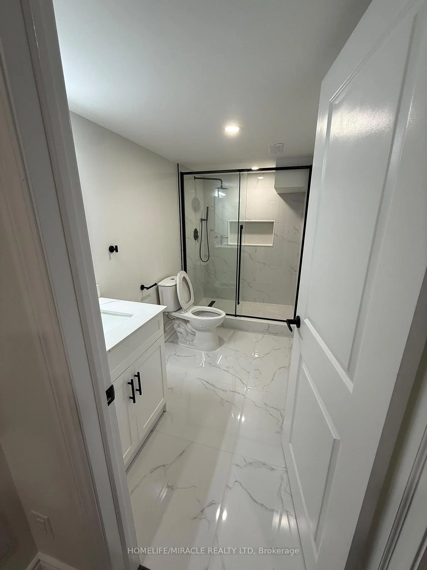 Photo 16 of Unit Bsmt, 24 Phoenix Boulevard, Barrie, Rural Barrie Southeast — HOMEH
