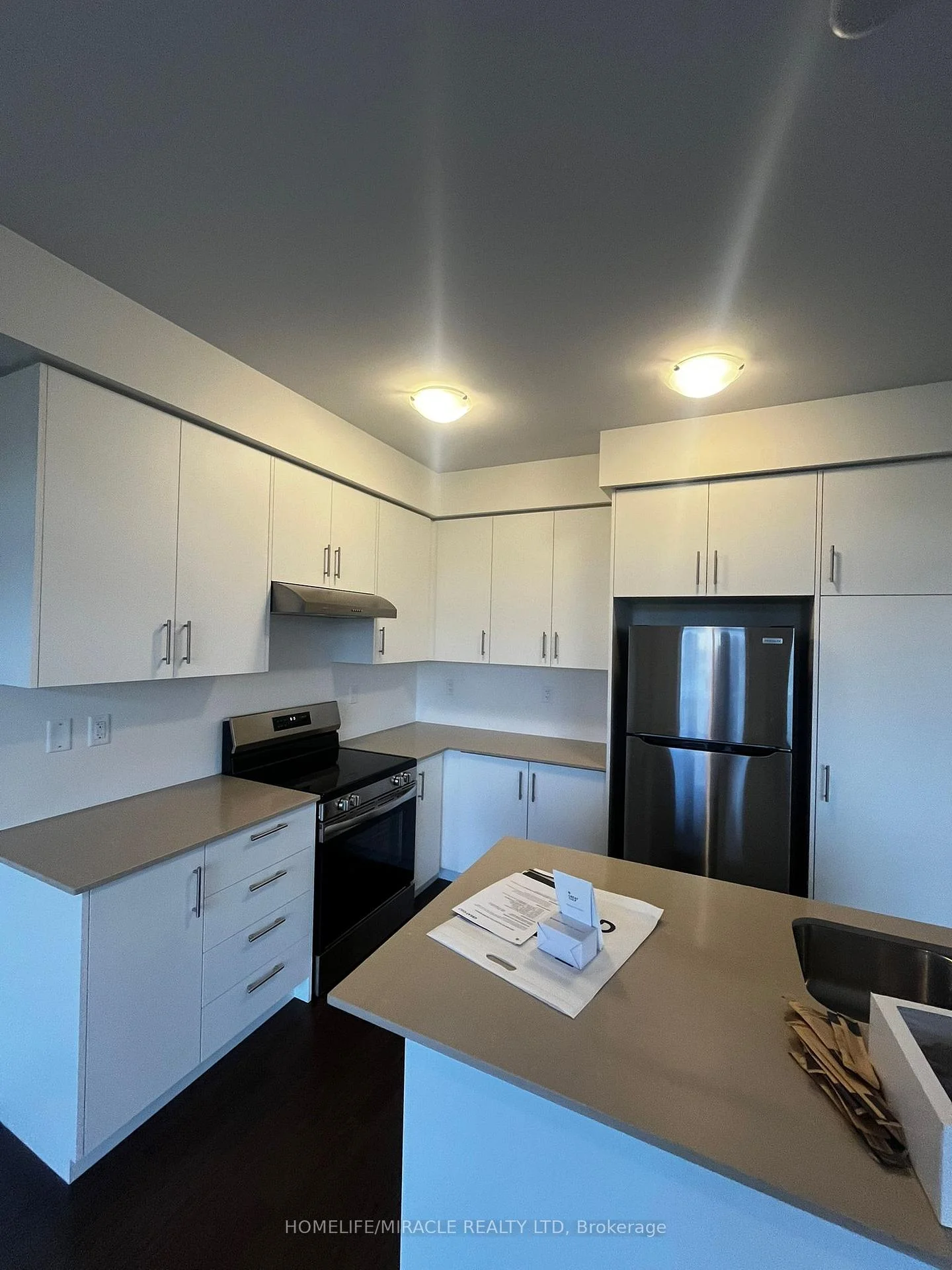 Photo 19 of Unit Bsmt, 24 Phoenix Boulevard, Barrie, Rural Barrie Southeast — HOMEH