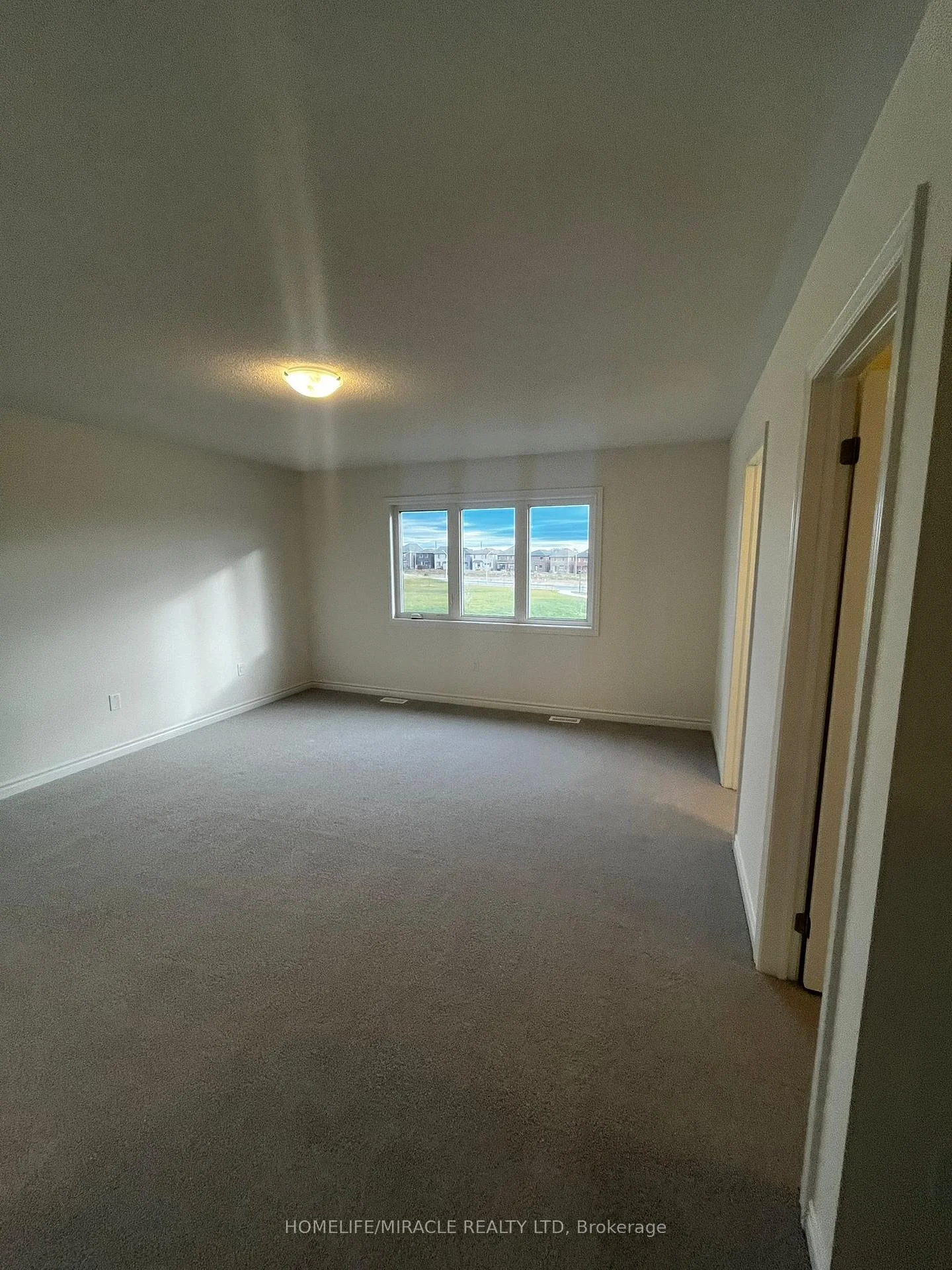 Photo 26 of Unit Bsmt, 24 Phoenix Boulevard, Barrie, Rural Barrie Southeast — HOMEH