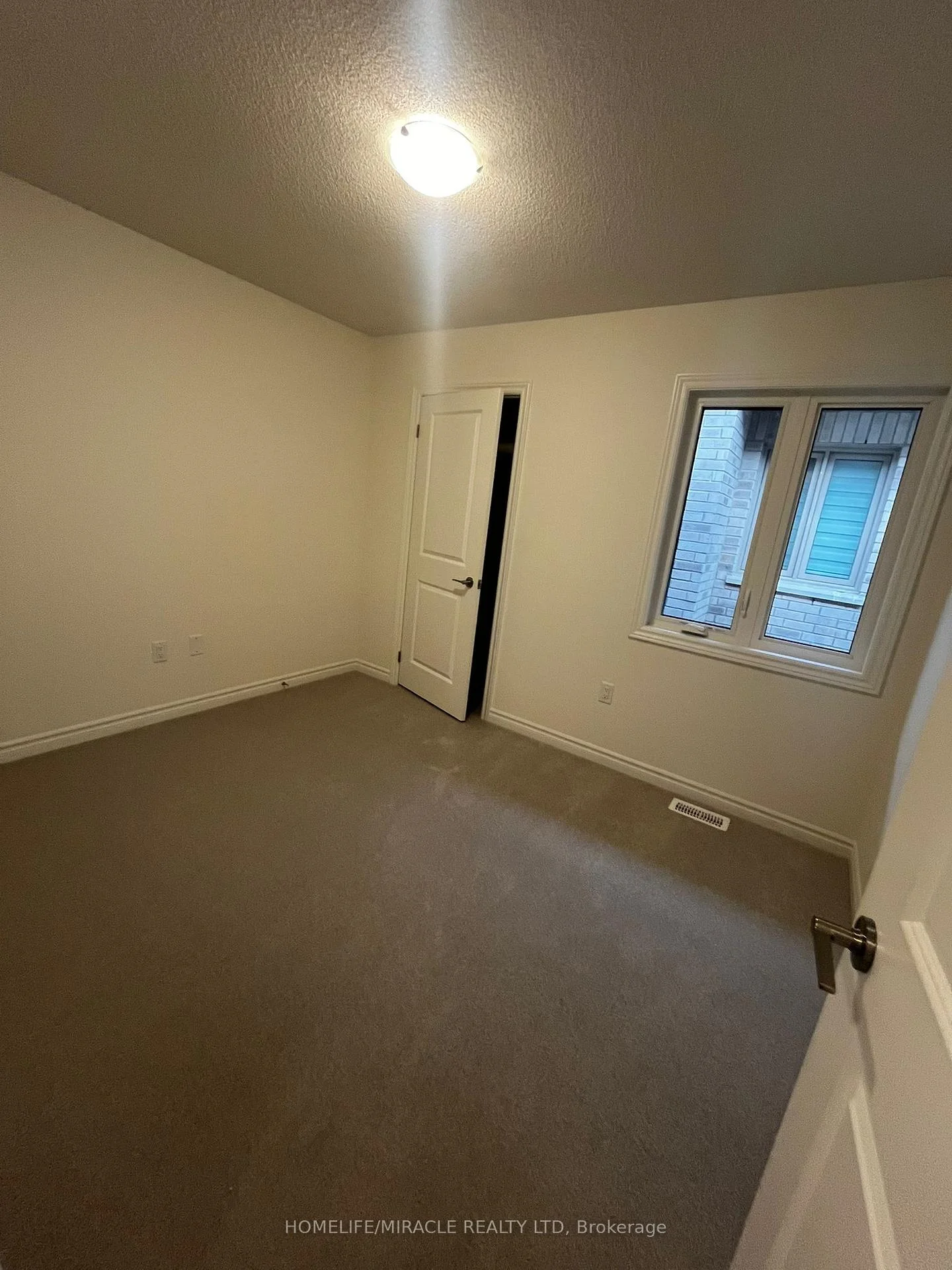 Photo 32 of Unit Bsmt, 24 Phoenix Boulevard, Barrie, Rural Barrie Southeast — HOMEH
