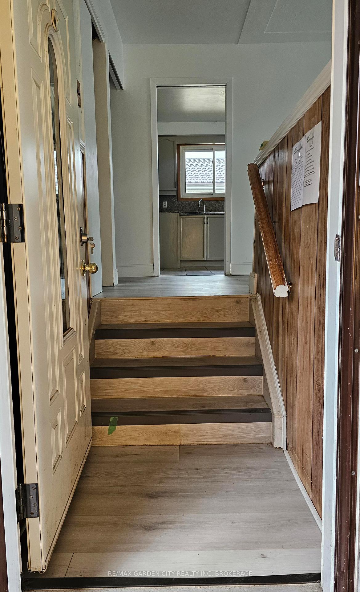 Photo 4 of 48 Manning Avenue, Hamilton, Greeningdon — HOMEH