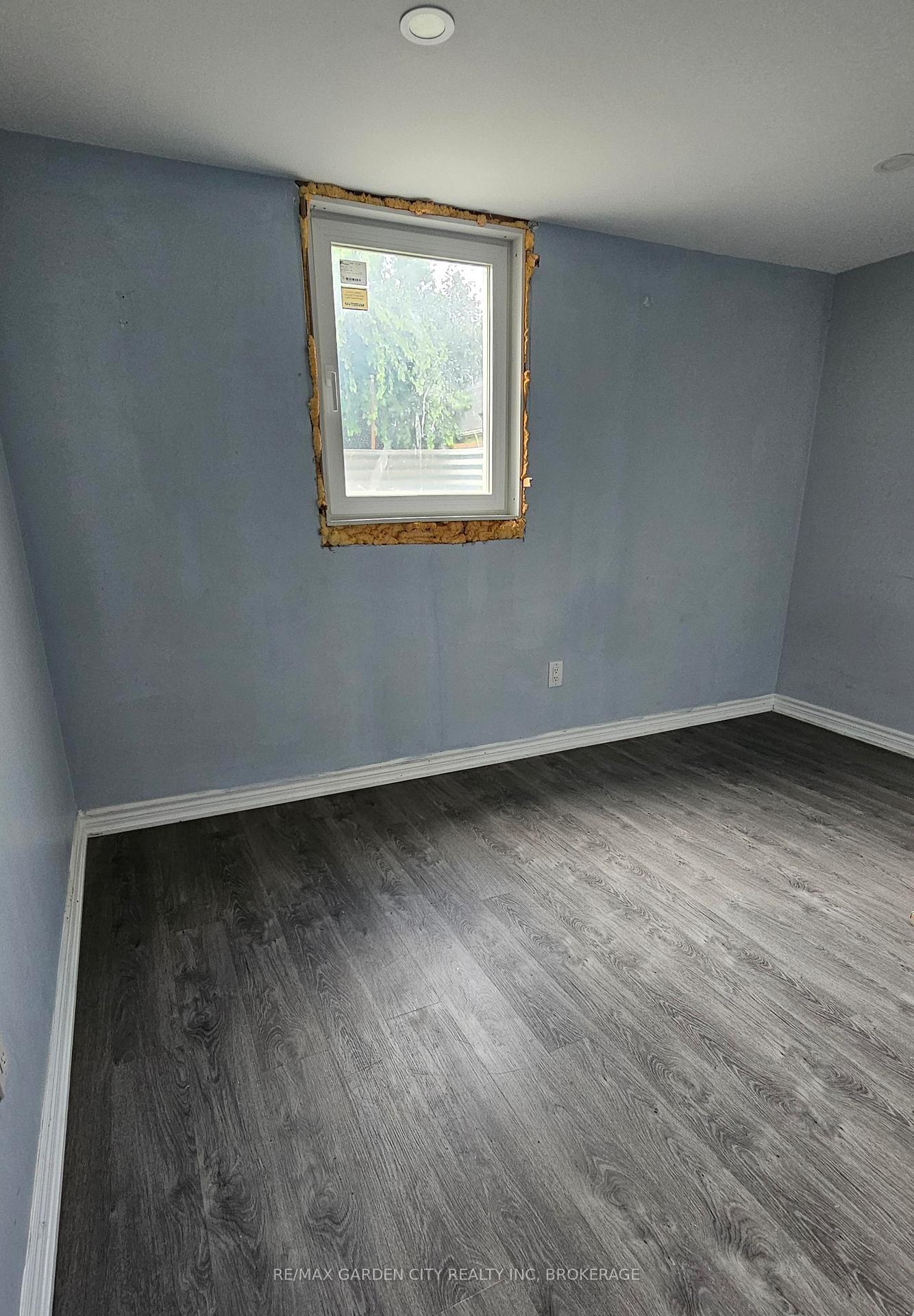 Photo 14 of 48 Manning Avenue, Hamilton, Greeningdon — HOMEH