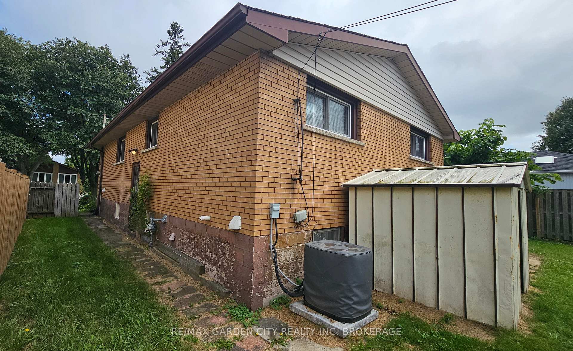 Photo 23 of 48 Manning Avenue, Hamilton, Greeningdon — HOMEH