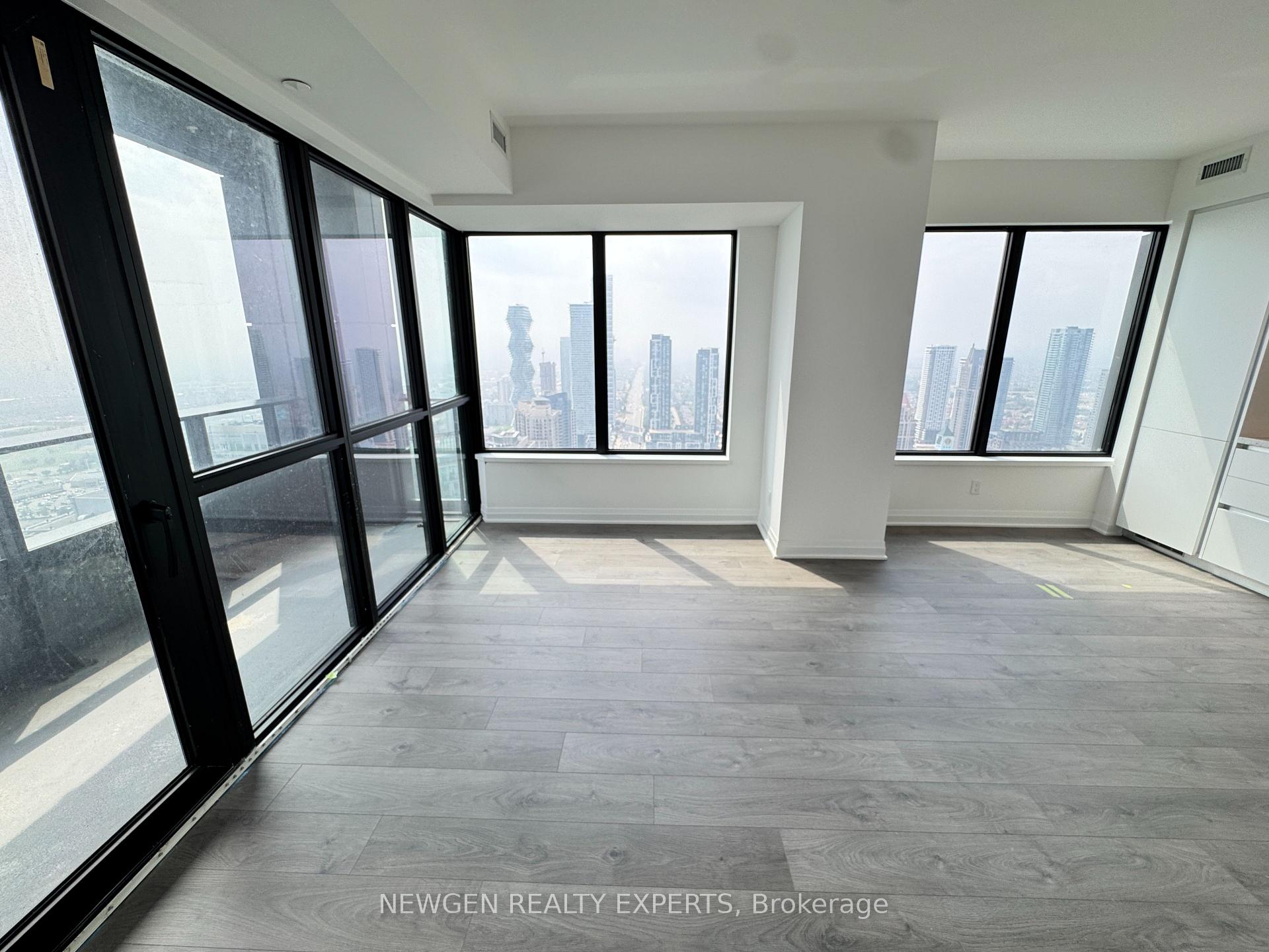 Photo 3 of Unit 5004, 4015 The Exchange, Mississauga, City Centre — HOMEH
