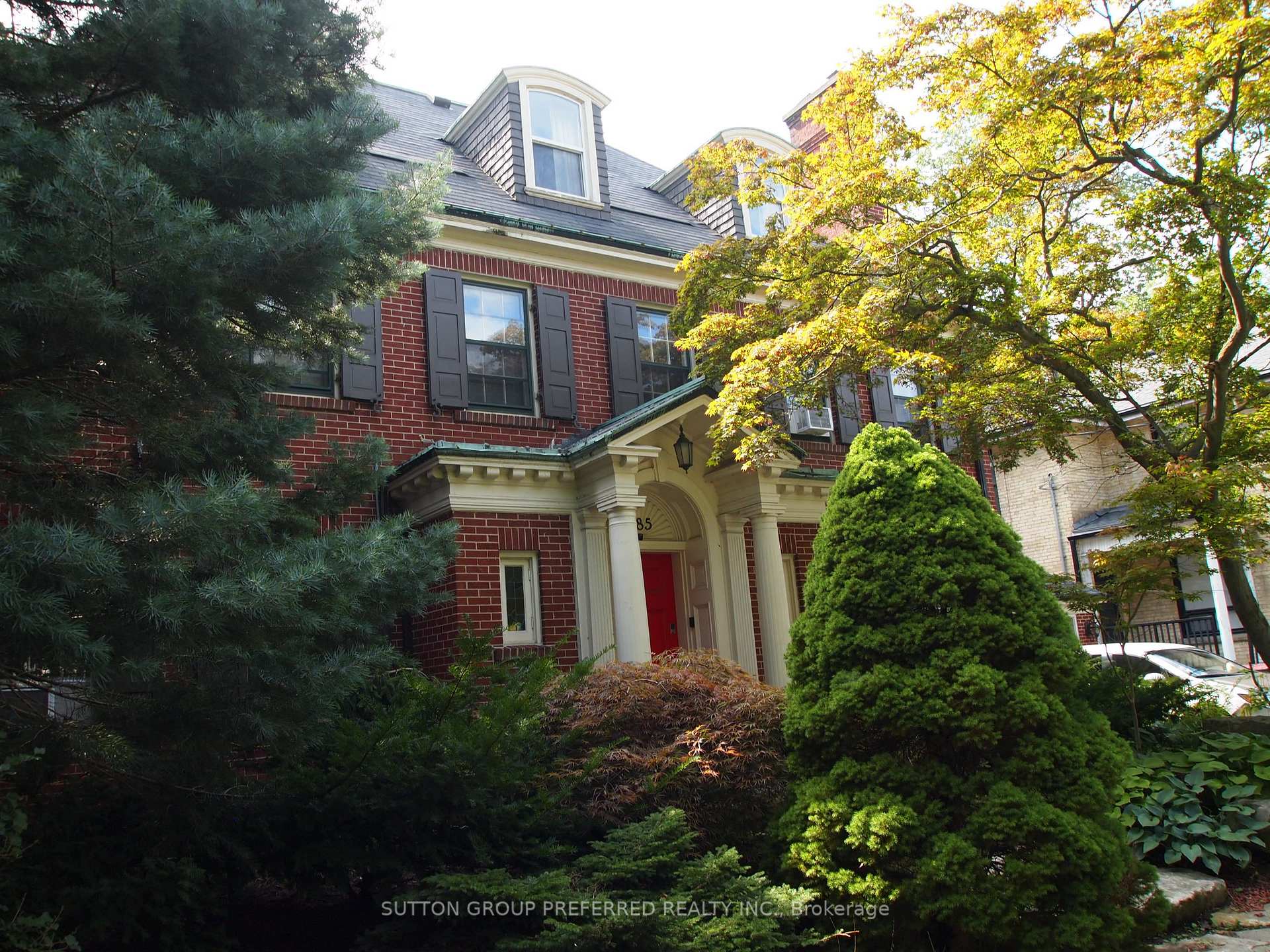 Front of 1185 Richmond Street