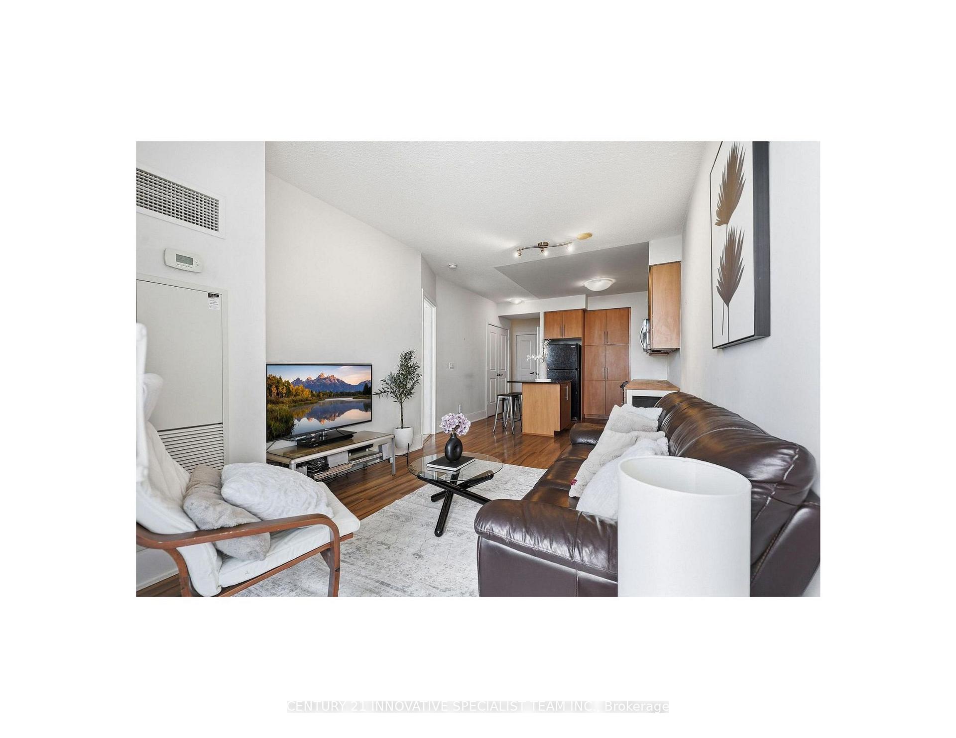 Photo 8 of Unit 905, 330 Burnhamthorpe Road W, Mississauga, City Centre — HOMEH