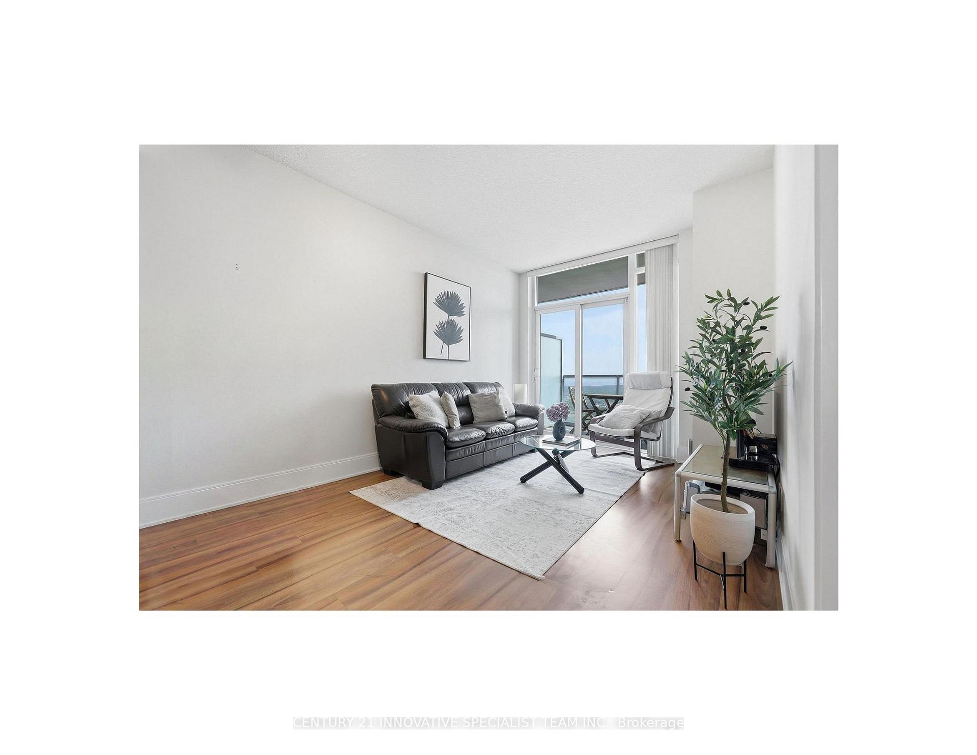 Photo 11 of Unit 905, 330 Burnhamthorpe Road W, Mississauga, City Centre — HOMEH