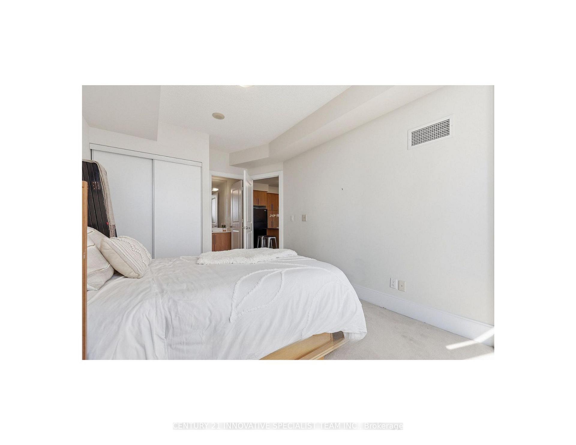 Photo 38 of Unit 905, 330 Burnhamthorpe Road W, Mississauga, City Centre — HOMEH