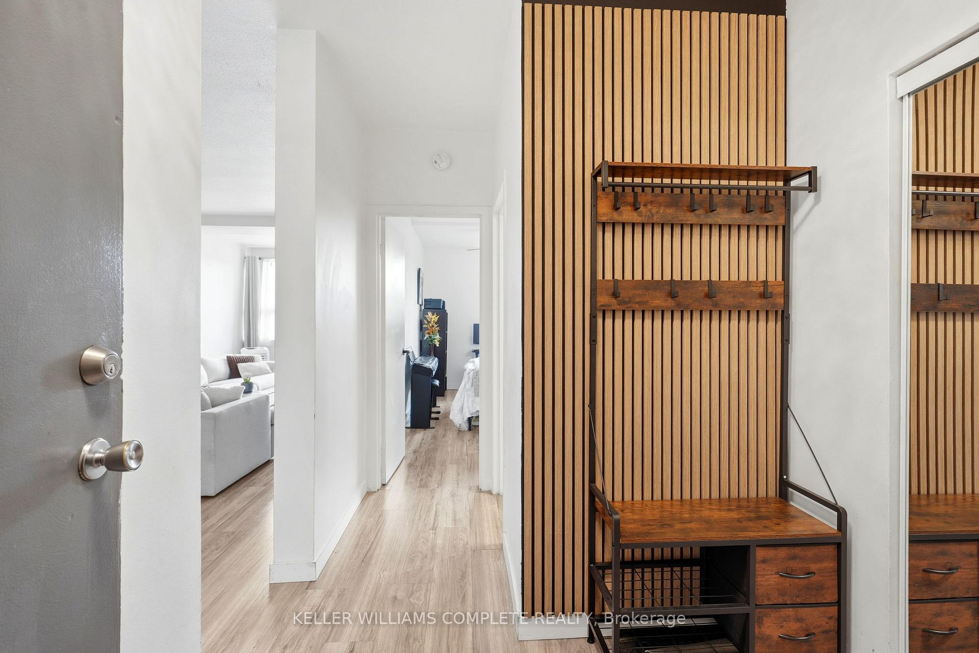 Photo 11 of Unit 17, 15 Nicklaus Drive, Hamilton, Vincent — HOMEH