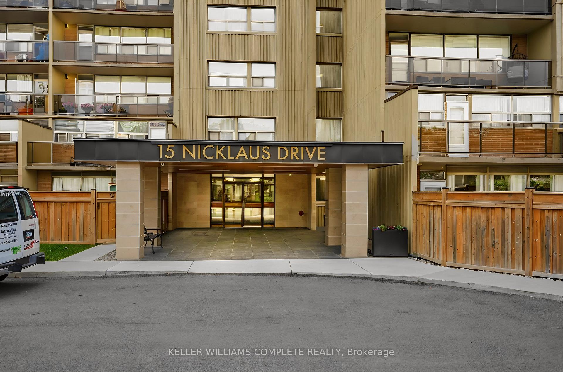 Photo 35 of Unit 17, 15 Nicklaus Drive, Hamilton, Vincent — HOMEH