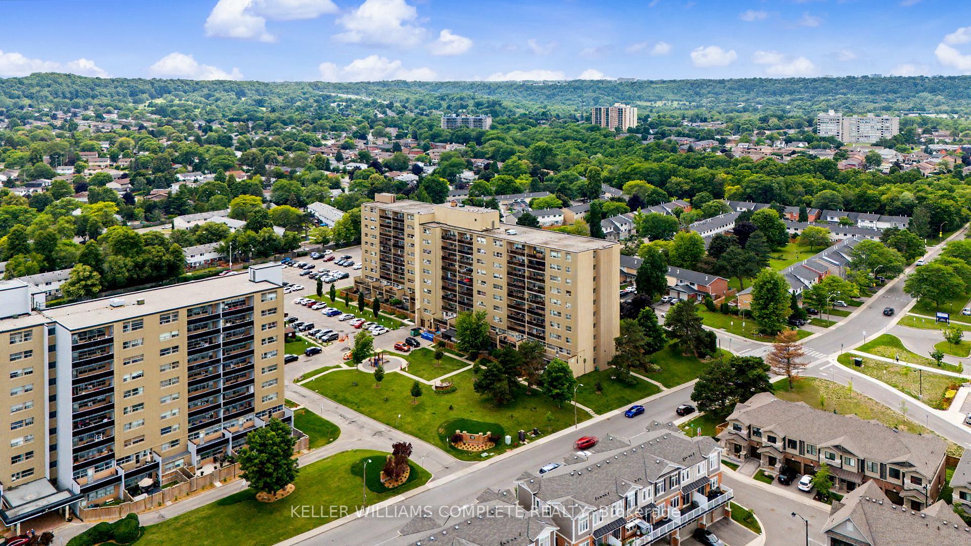 Photo 36 of Unit 17, 15 Nicklaus Drive, Hamilton, Vincent — HOMEH
