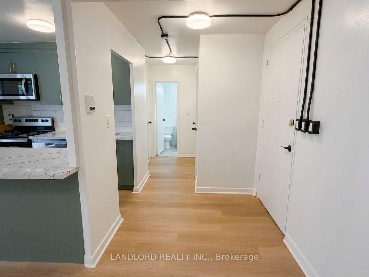 Photo 9 of Unit 204, 420 Eglinton Avenue E, Toronto, Mount Pleasant East — HOMEH