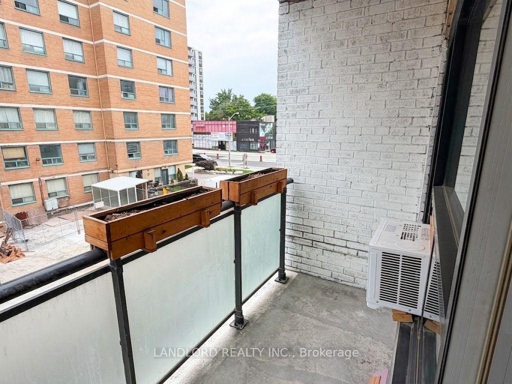 Photo 15 of Unit 204, 420 Eglinton Avenue E, Toronto, Mount Pleasant East — HOMEH