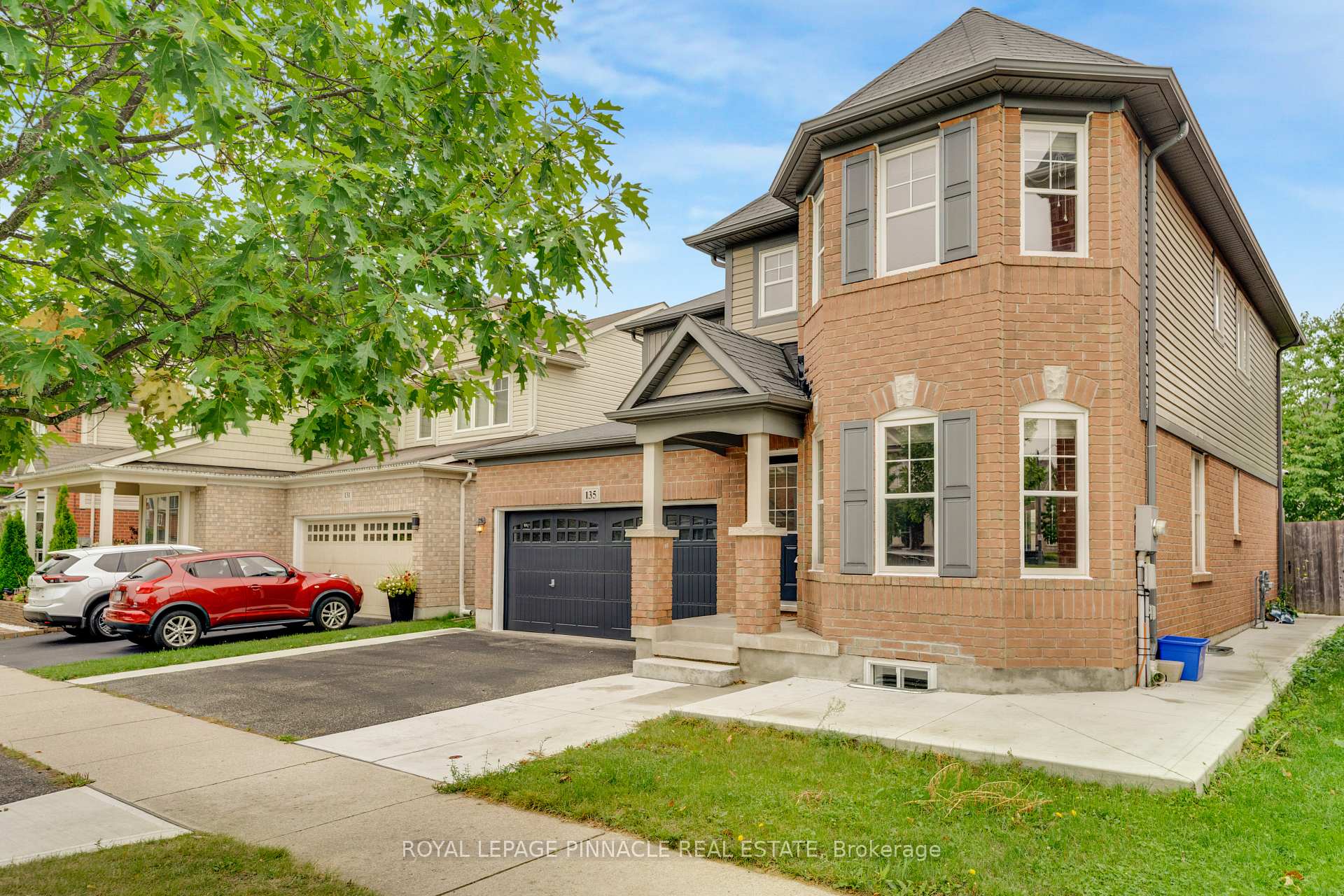 Photo 9 of 135 Baldwin Drive, Cambridge, Silver Heights — HOMEH
