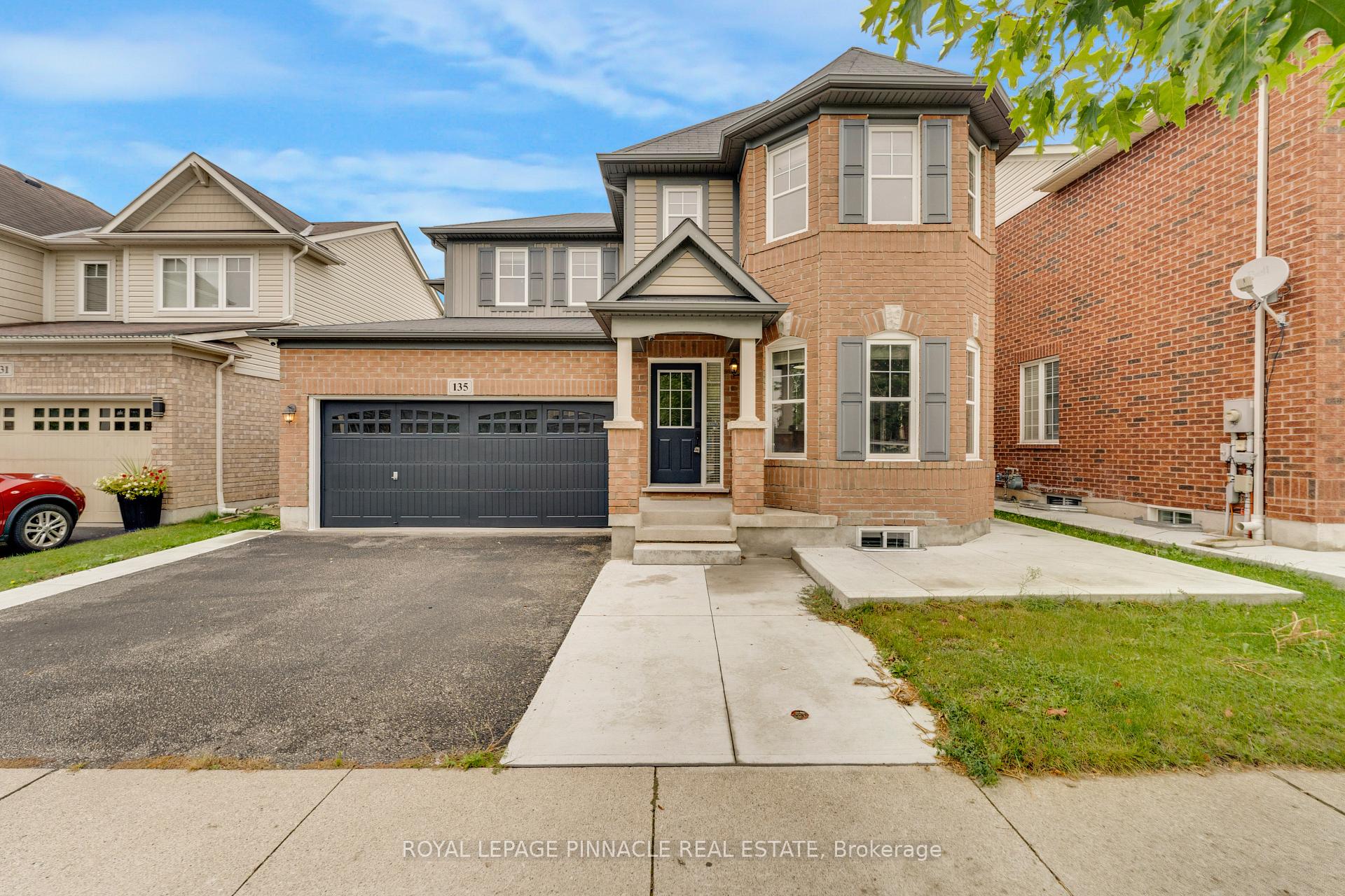 Photo 10 of 135 Baldwin Drive, Cambridge, Silver Heights — HOMEH