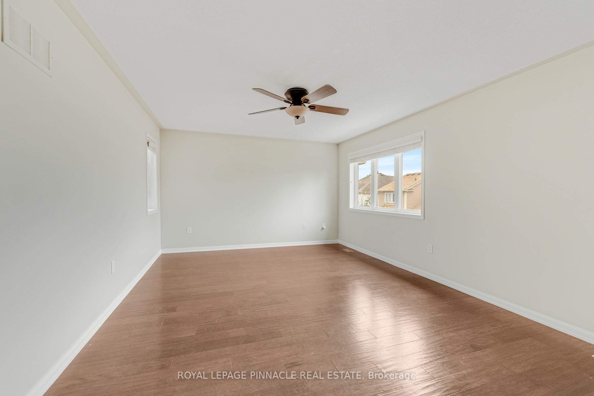 Photo 29 of 135 Baldwin Drive, Cambridge, Silver Heights — HOMEH