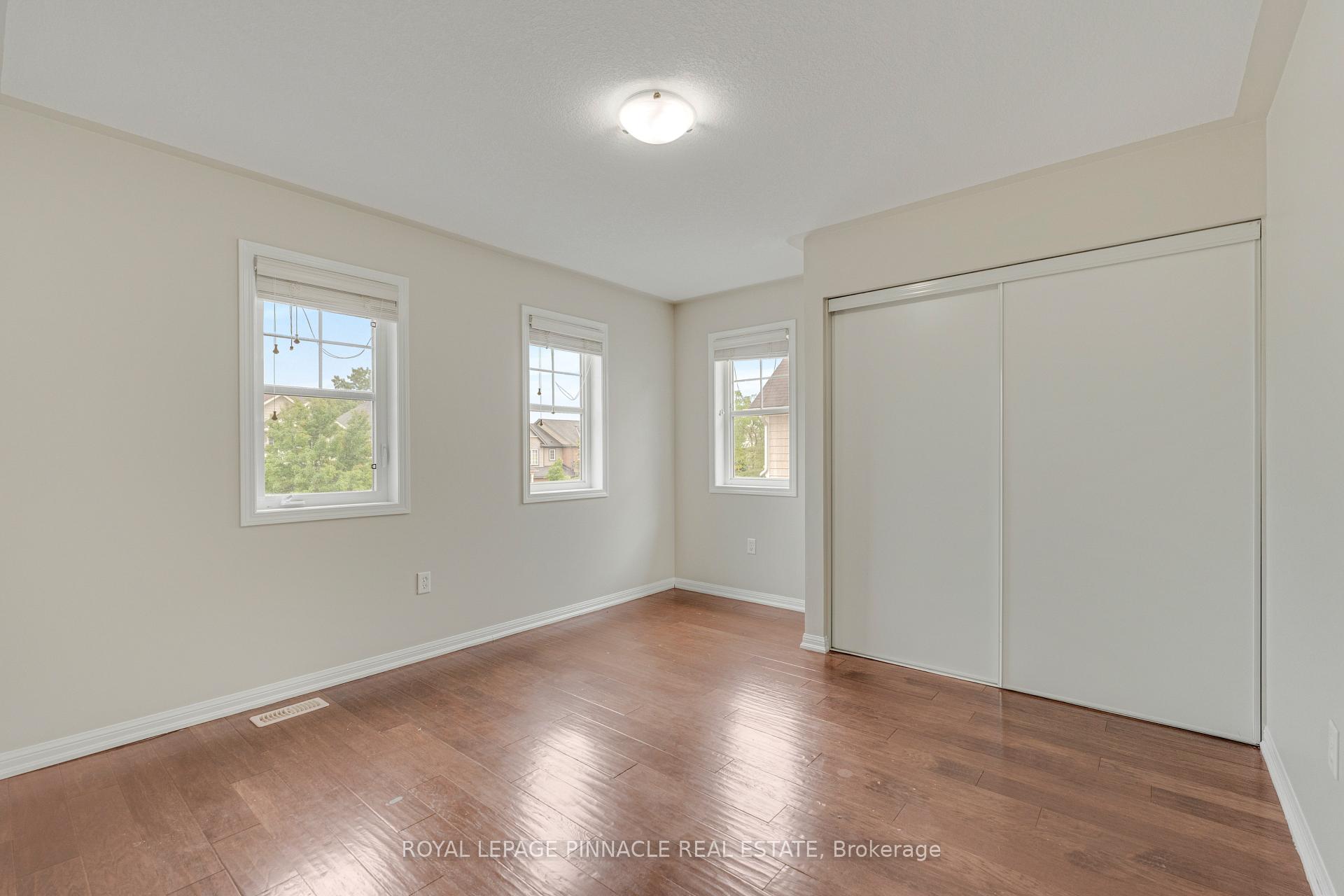 Photo 34 of 135 Baldwin Drive, Cambridge, Silver Heights — HOMEH