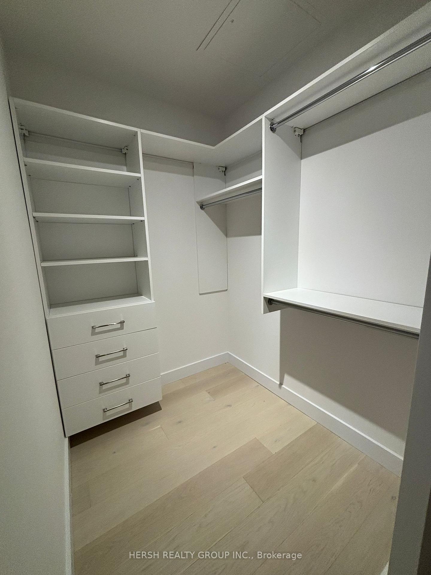 Photo 12 of Unit 508, 160 Kingsway Crescent, Etobicoke, Kingsway South — HOMEH