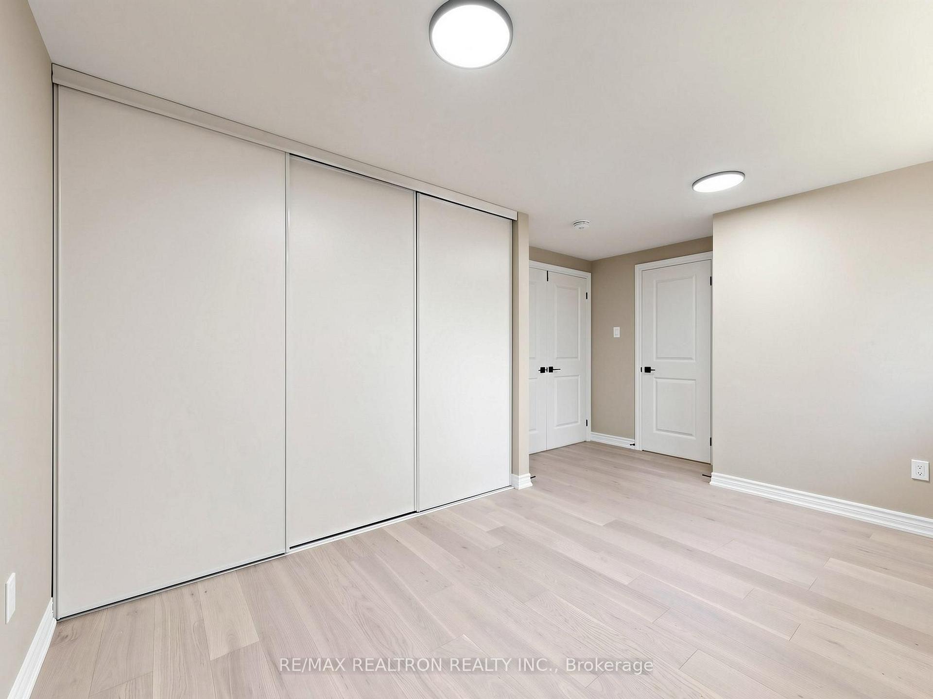 Photo 13 of 20 Harnworth Drive, North York, Hillcrest Village — HOMEH