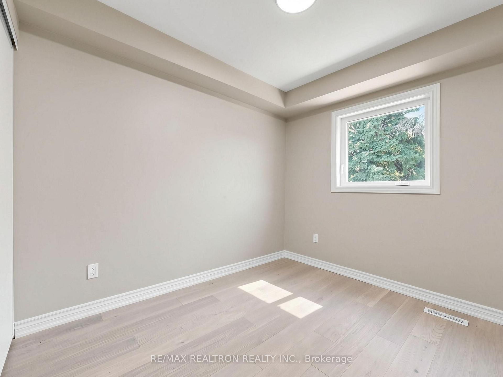 Photo 28 of 20 Harnworth Drive, North York, Hillcrest Village — HOMEH