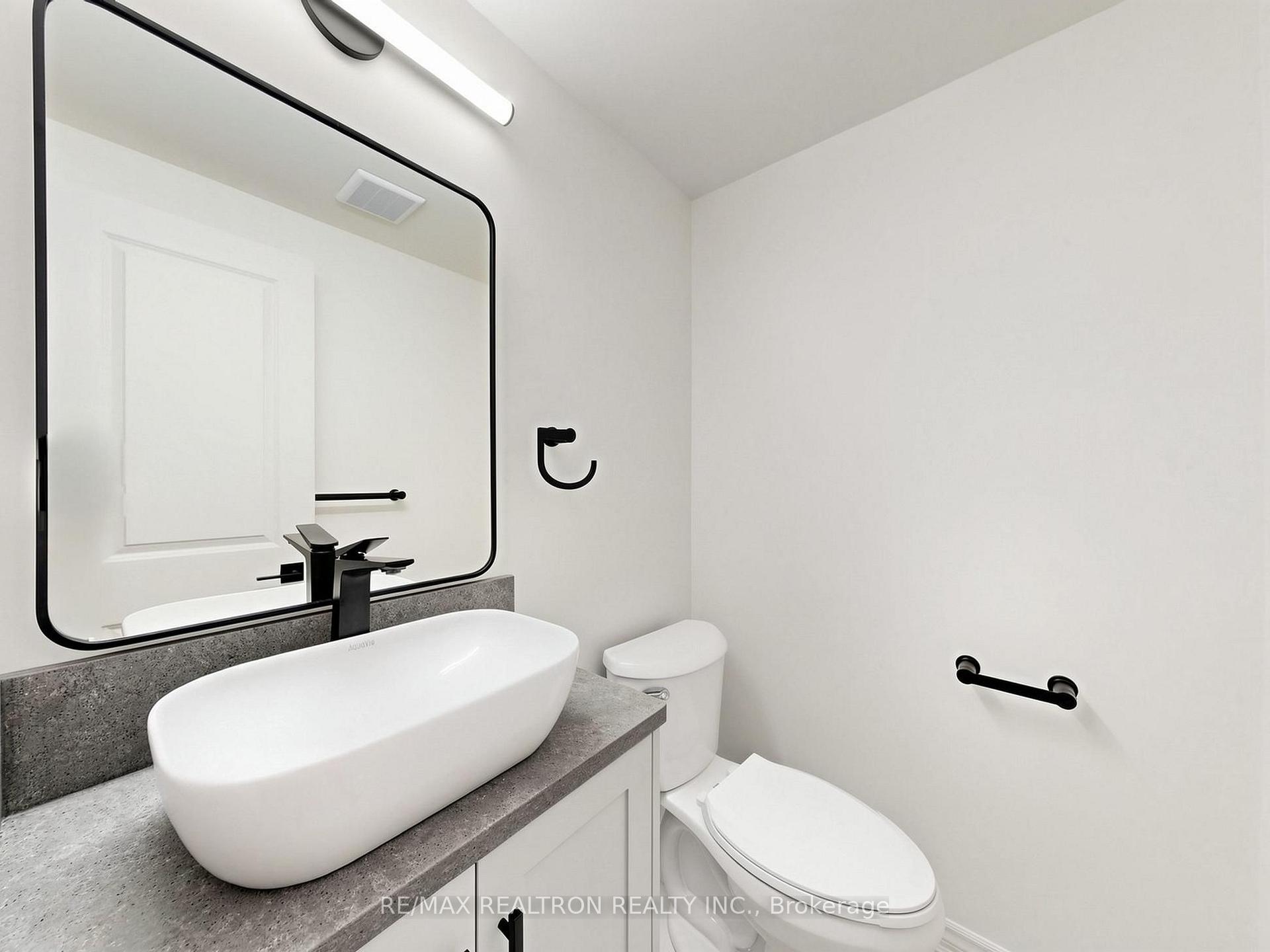 Photo 31 of 20 Harnworth Drive, North York, Hillcrest Village — HOMEH