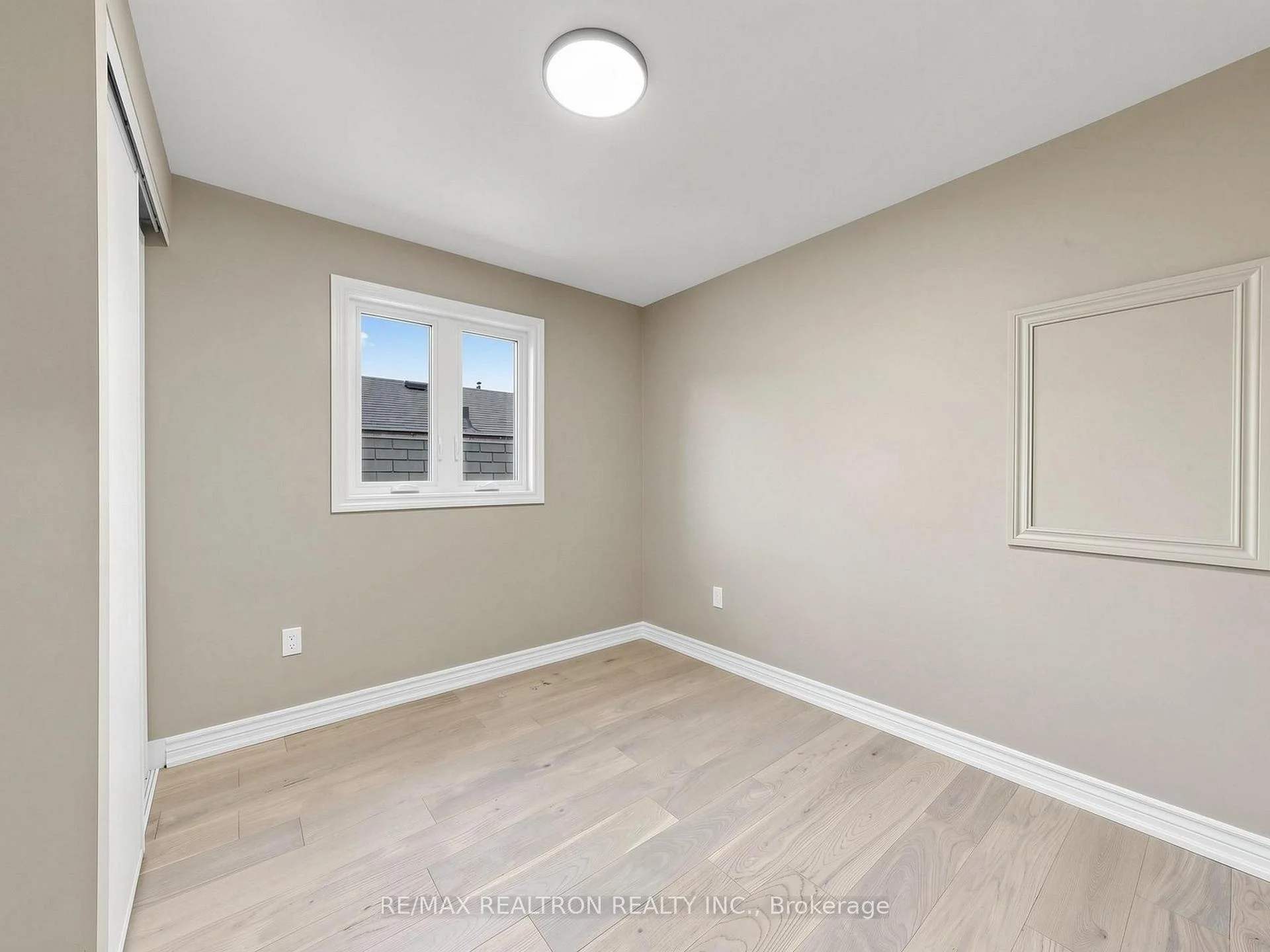 Photo 18 of 20 Harnworth Drive, North York, Hillcrest Village — HOMEH