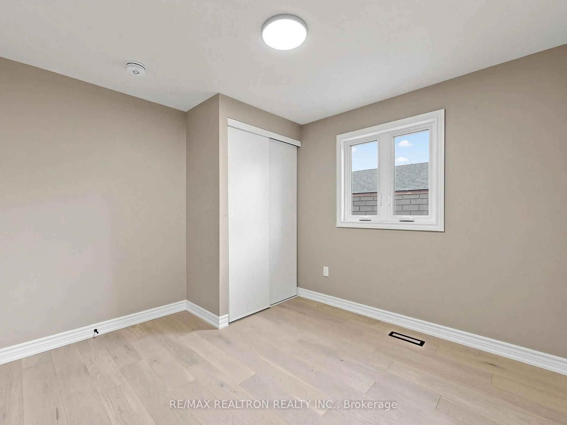 Photo 19 of 20 Harnworth Drive, North York, Hillcrest Village — HOMEH