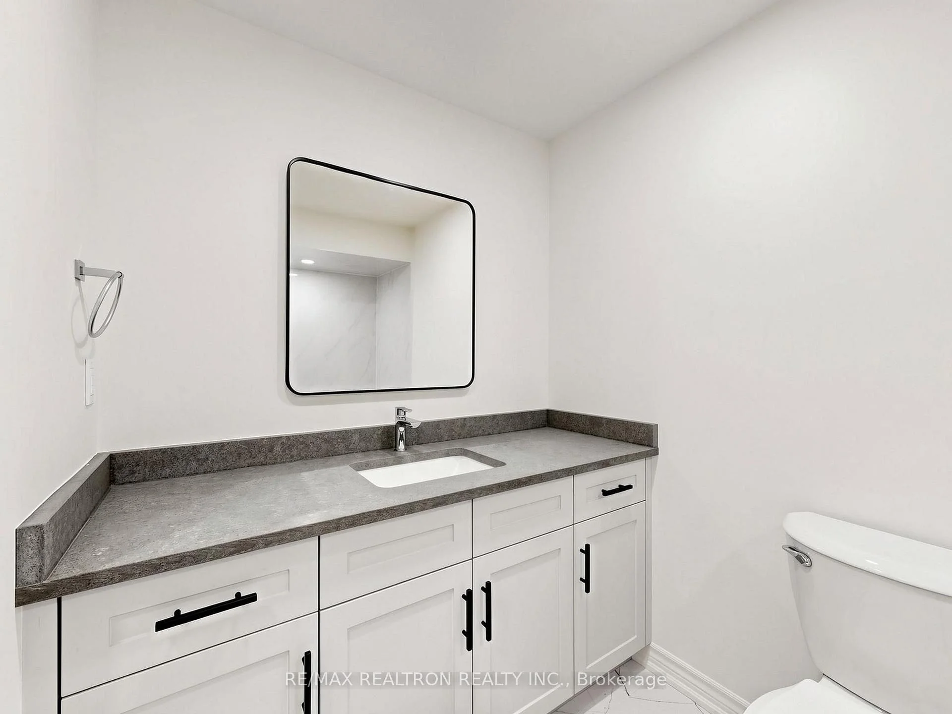 Photo 22 of 20 Harnworth Drive, North York, Hillcrest Village — HOMEH