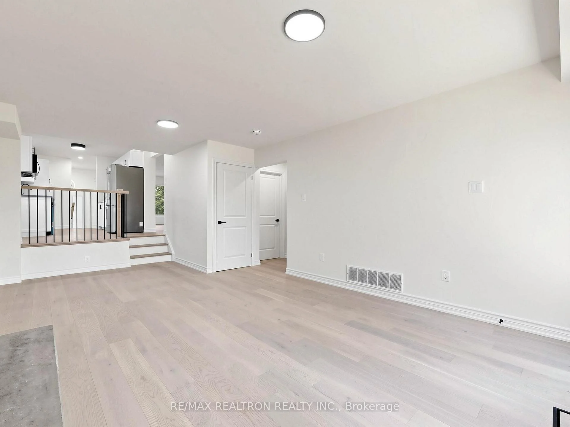 Photo 27 of 20 Harnworth Drive, North York, Hillcrest Village — HOMEH