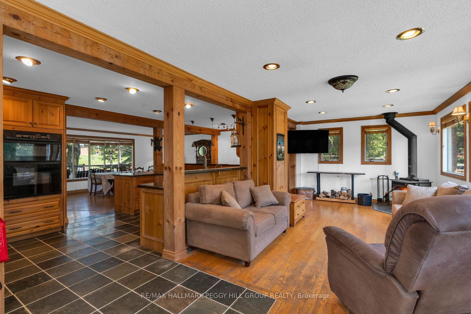 Photo 4 of 2145 18th Side Road, New Tecumseth, Rural New Tecumseth — HOMEH