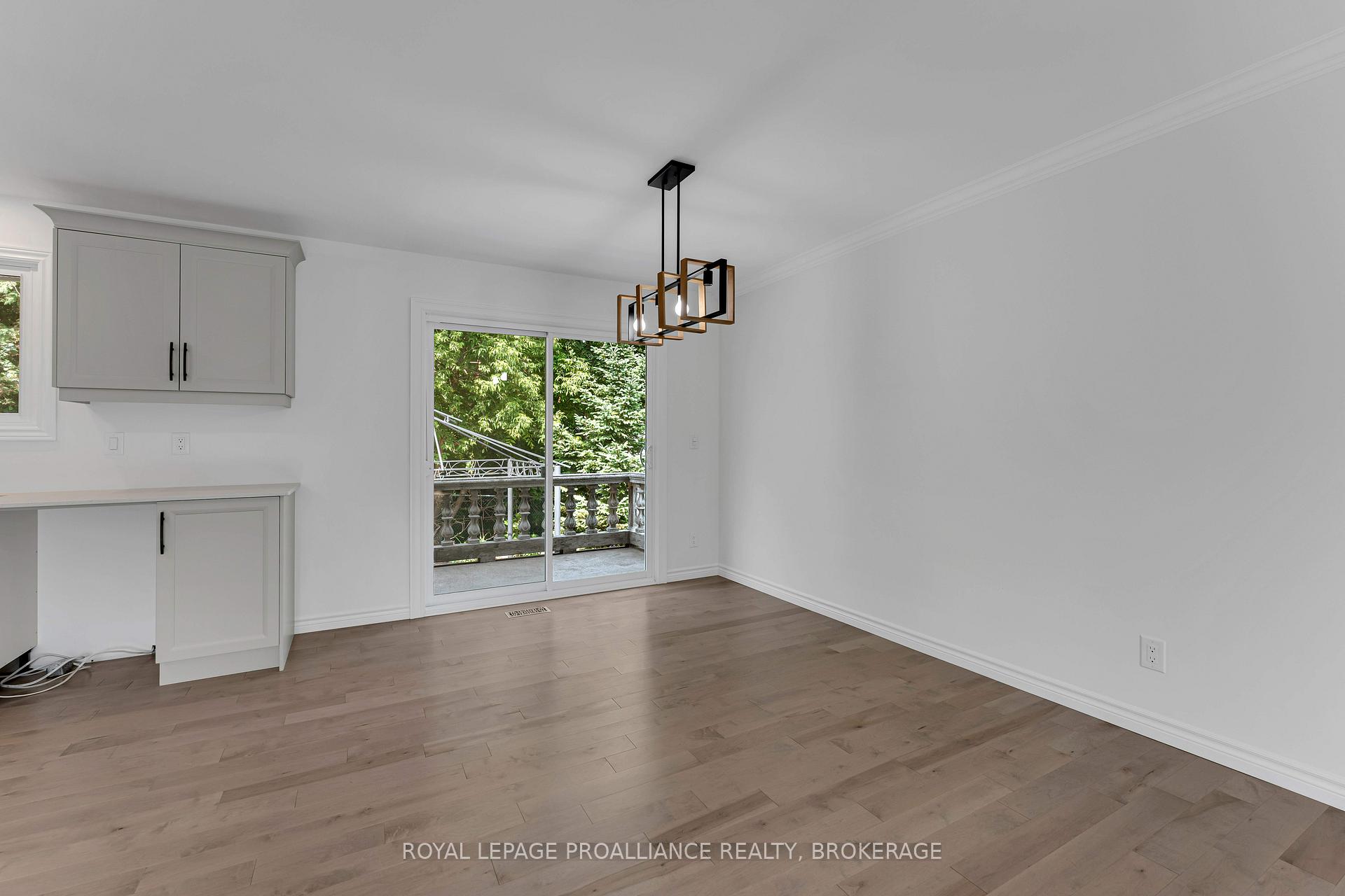 Photo 12 of 14 Baker Street, Kingston, Rideau — HOMEH