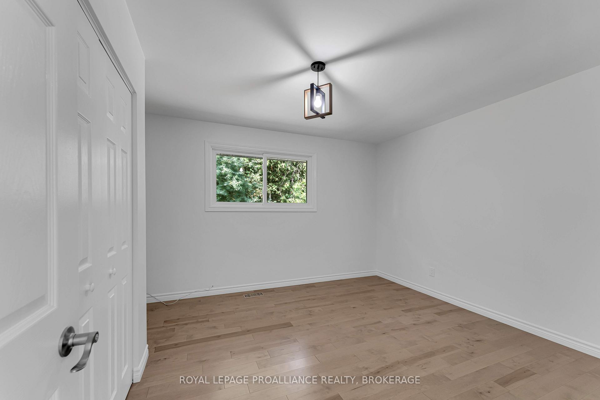 Photo 17 of 14 Baker Street, Kingston, Rideau — HOMEH