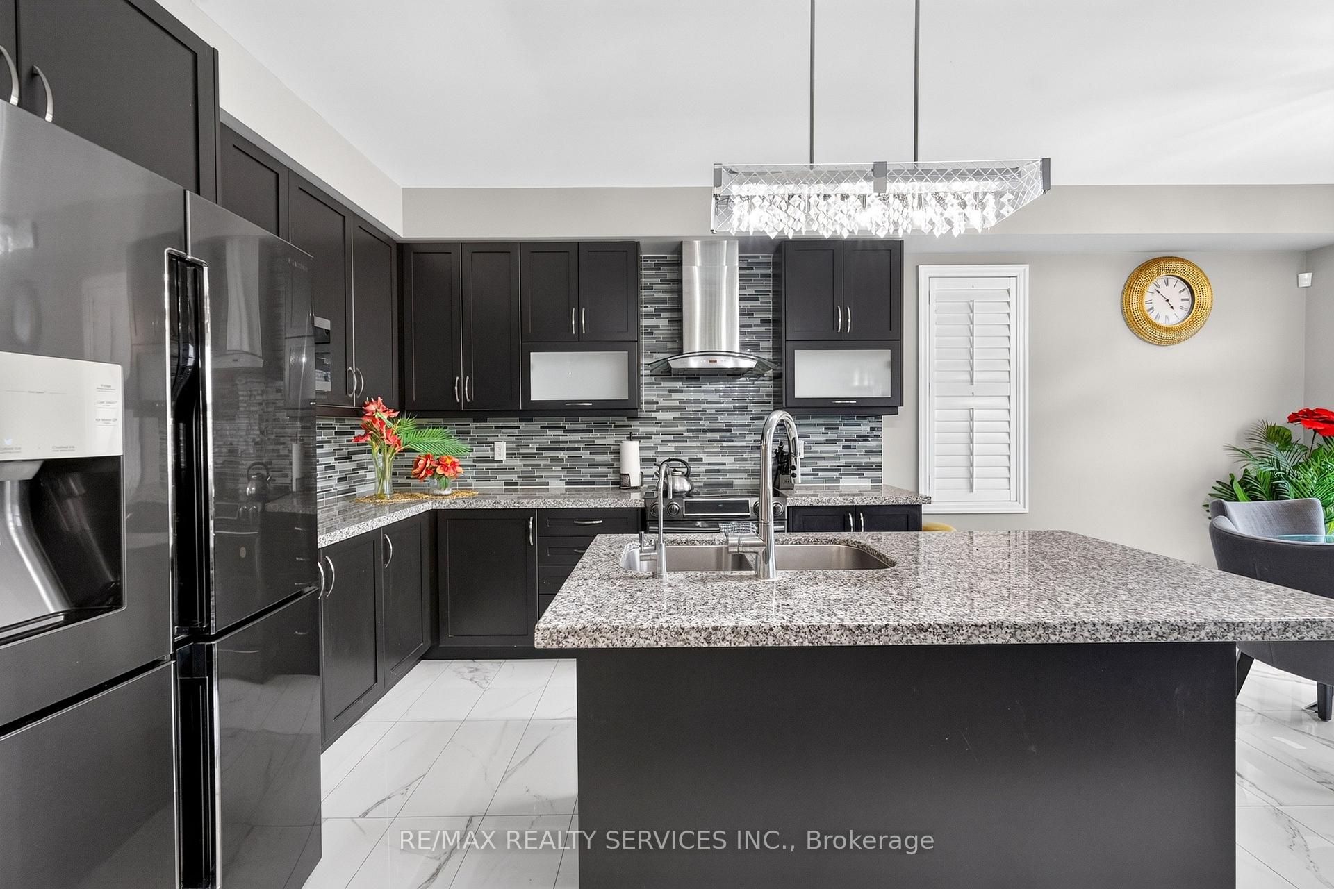 Photo 19 of 484 Greenwood Drive, Essa, Angus — HOMEH