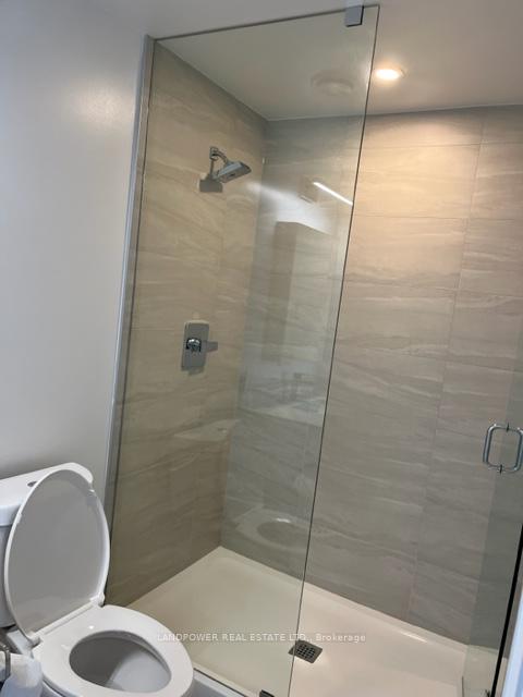 Photo 5 of Unit 3003, 8 Water Walk Drive, Markham, Unionville — HOMEH
