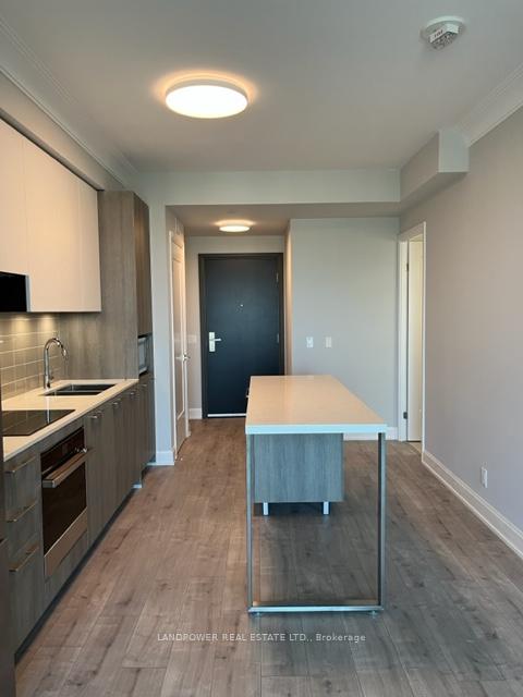 Photo 10 of Unit 3003, 8 Water Walk Drive, Markham, Unionville — HOMEH