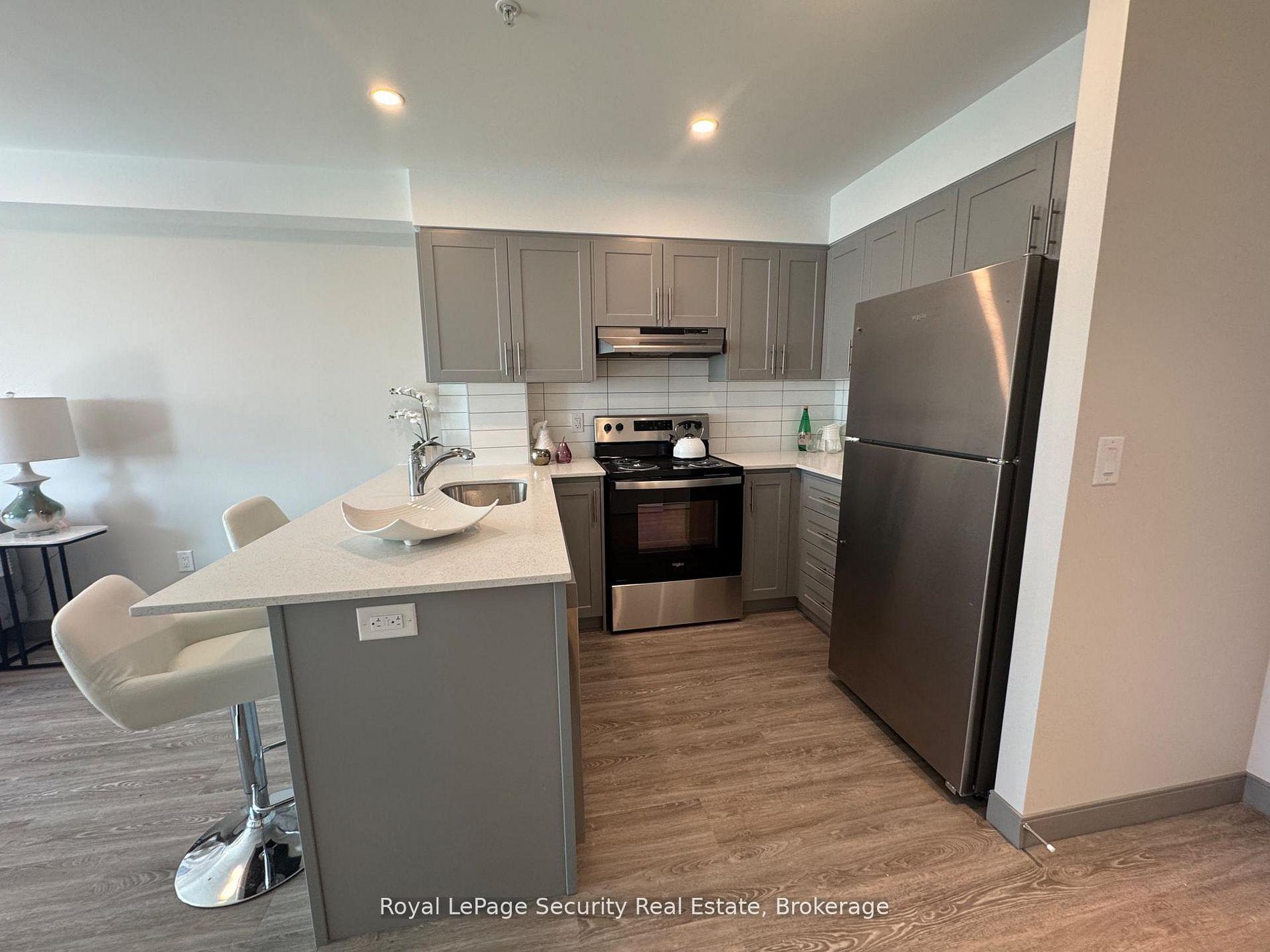 Photo 7 of Unit 307, 1015 Innisfil Beach Road, Innisfil, Alcona — HOMEH