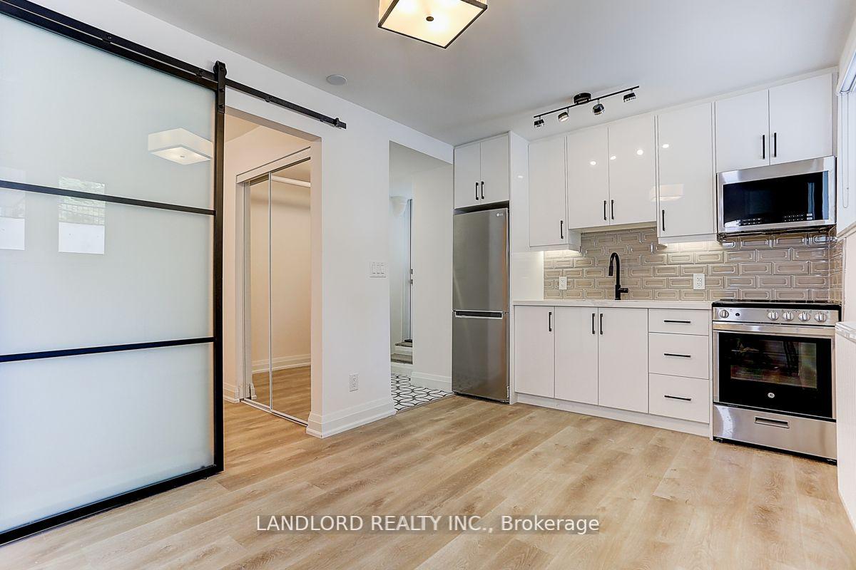 Photo of Unit 23, 2520 Bloor Street W