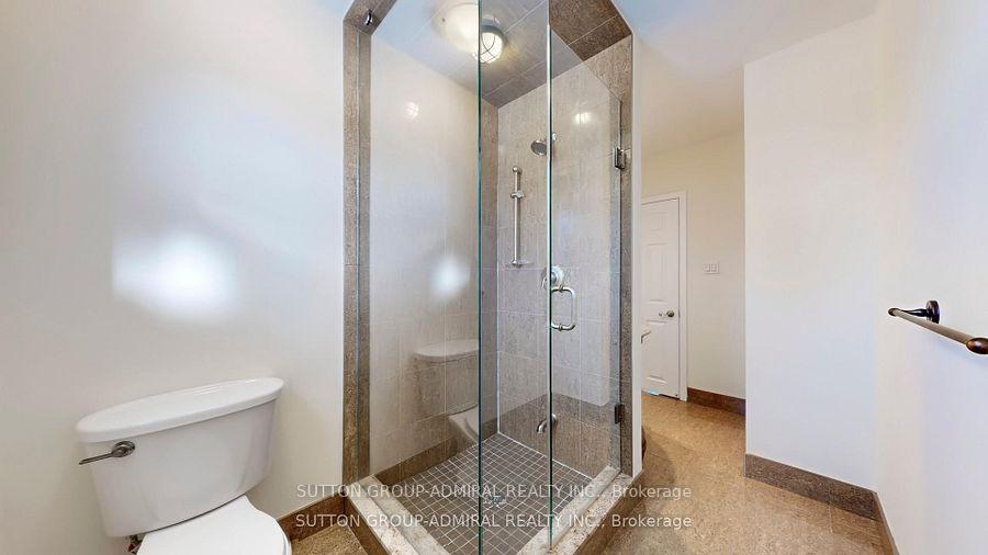 Photo 22 of Unit Upper, 129 Crestwood Road, Vaughan, Crestwood-Springfarm-Yorkhill — HOMEH