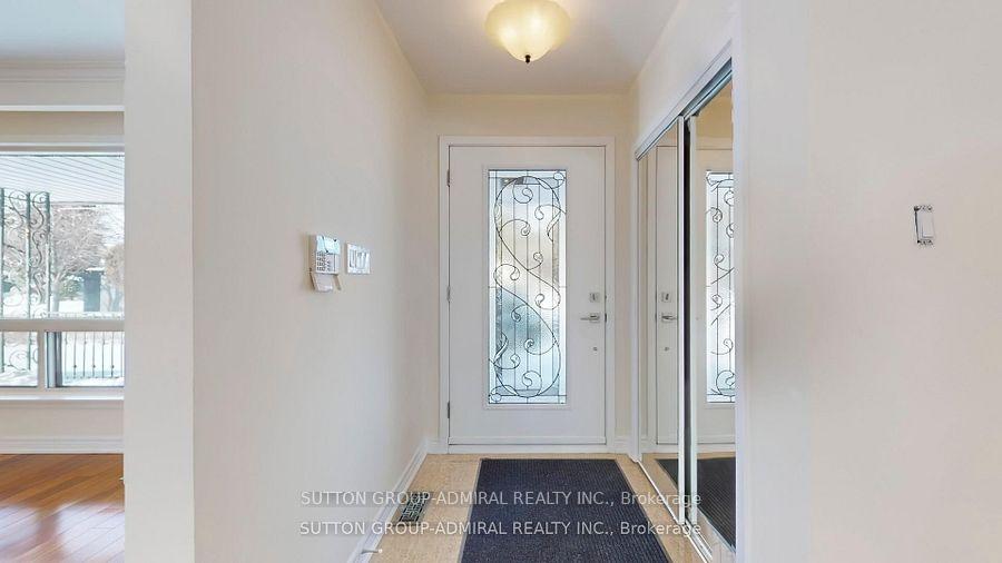 Photo 28 of Unit Upper, 129 Crestwood Road, Vaughan, Crestwood-Springfarm-Yorkhill — HOMEH
